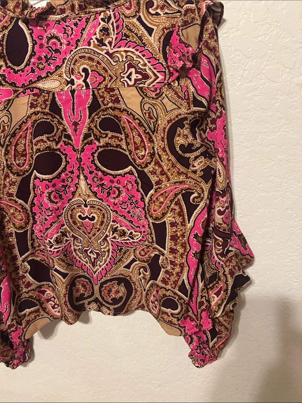 🧩a loves a Pink Paisley Long-Sleeve Blouse size M GUC - Picture 10 of 13